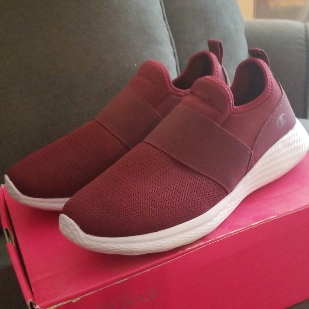 Champagne burgundy shoes